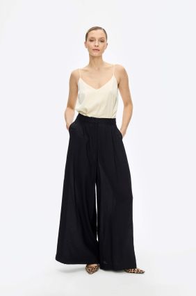 Czarne spodnie wide leg