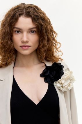 Broszka kwiat