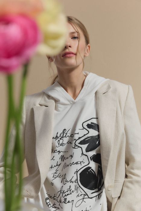 Bluza z kapturem i kwiatowym printem Solar Obraz 6