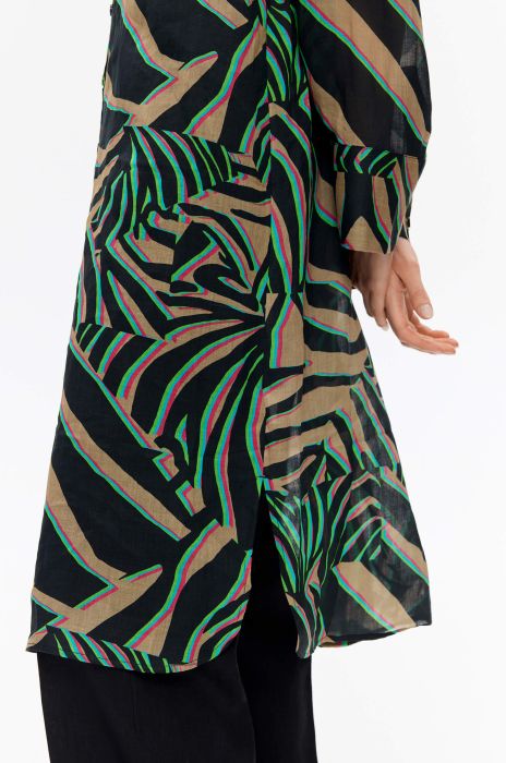 Koszula oversize w zwierzęcy print Solar Obraz 5