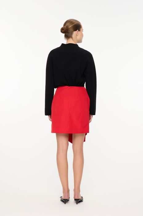 Czerwona spódnica z kokardą Solar Obraz 4