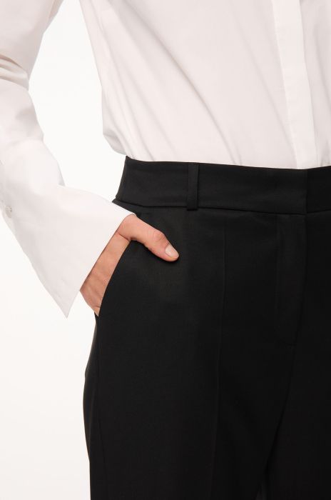 Czarne spodnie z rozszerzaną nogawką Solar Obraz 3