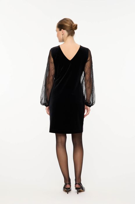 Welurowa sukienka z bufiastymi rękawami Solar Obraz 4