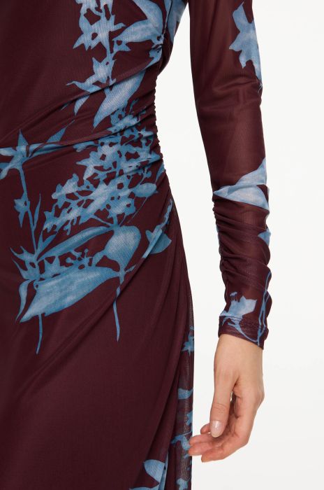 Burgundowa sukienka w niebieski print Solar Obraz 5