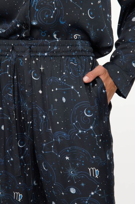 Dwuczęściowa piżama z wiskozy z autorskim printem Solar Obraz 5