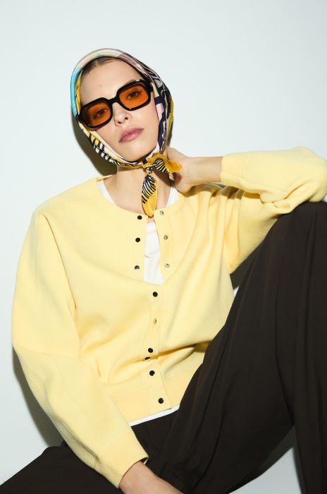 Jedwabna apaszka z letnim pejzażem Solar Obraz 1