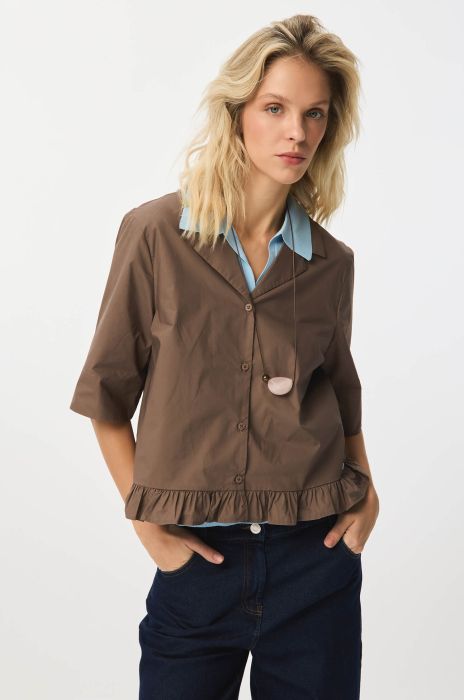Brązowa koszula z ozdobną falbaną Solar Obraz 3