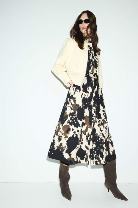 Sukienka midi ze zwierzęcym wzorem Solar Obraz 3