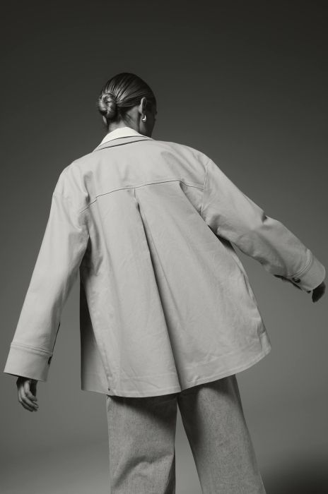 Beżowy płaszcz z dwurzędowym zapięciem Solar Obraz 3