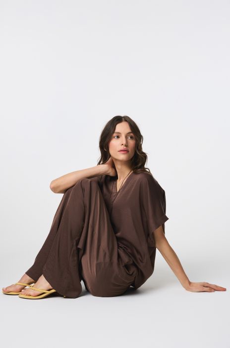 Brązowa bluzka z dekoltem w kształcie v Solar Obraz 3