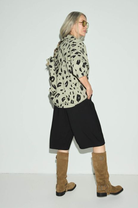 Bluzka khaki ze zwierzęcym printem Solar Obraz 2