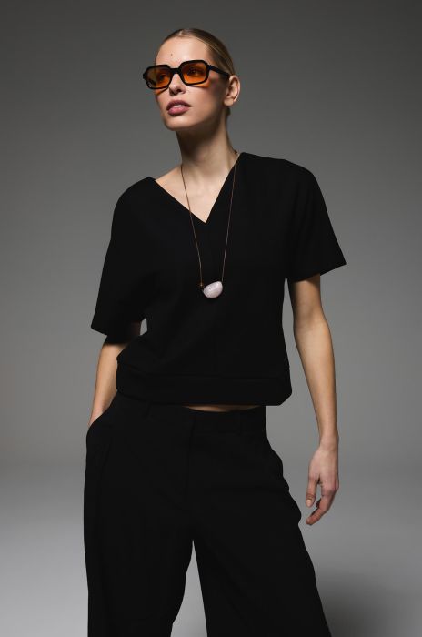 Czarna bluzka z dzianiny Solar Obraz 1