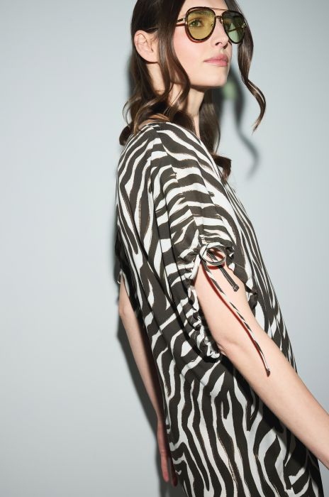 Wiskozowa sukienka ze zwierzęcym printem Solar Obraz 2