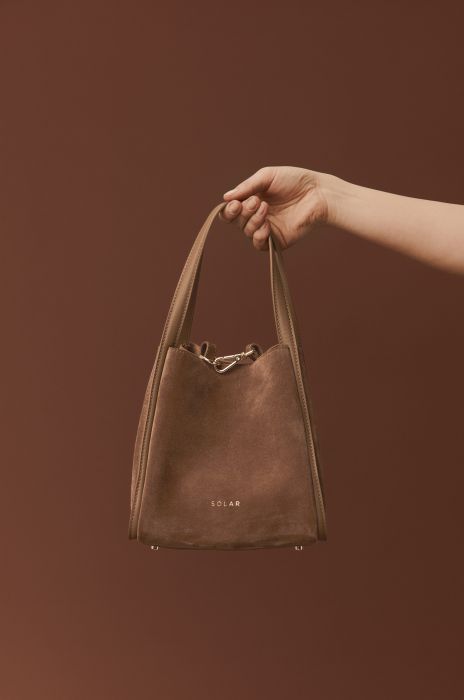 Torebka skórzana typu bucket Solar Obraz 1