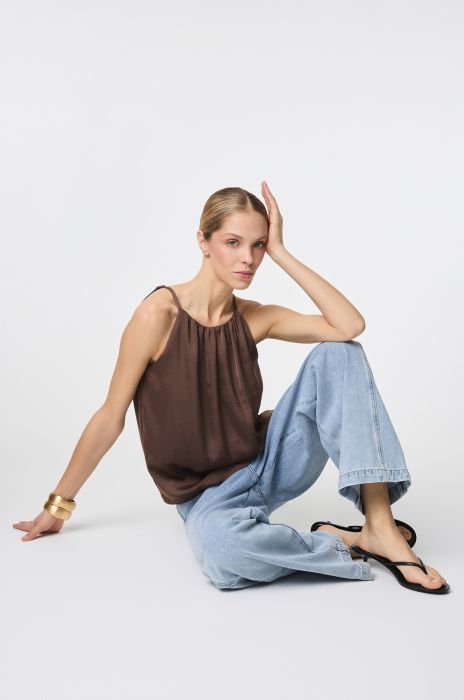 Brązowy top z dekoltem typu halter Solar Obraz 3