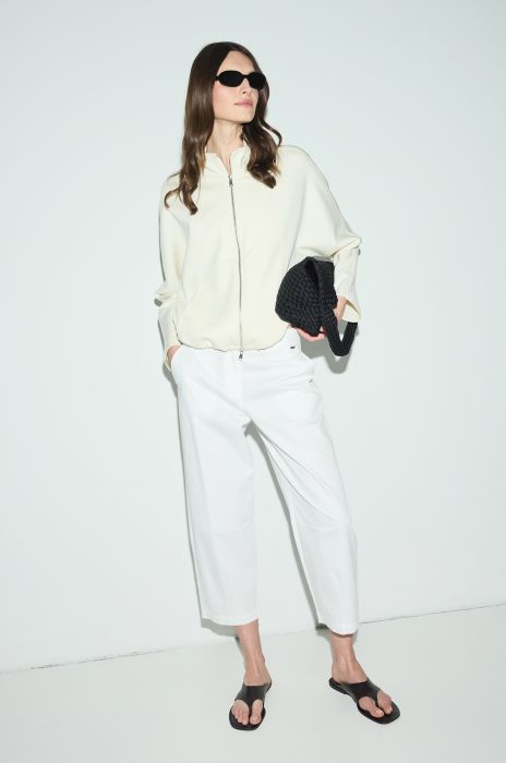 Białe spodnie ze zwężaną nogawką Solar Obraz 3