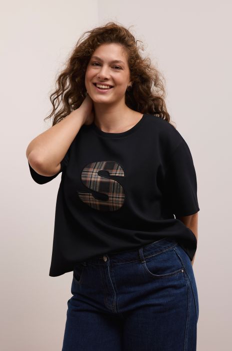 Czarny t-shirt z aplikacją w kratę Solar Obraz 2