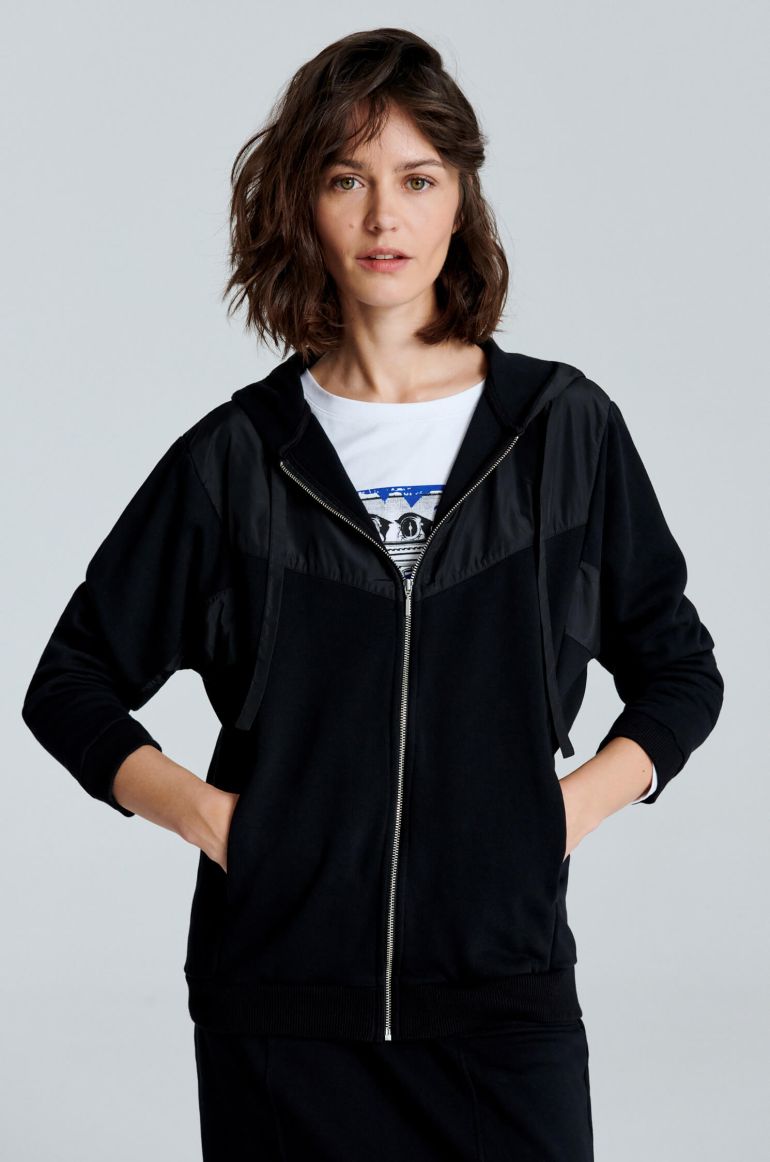 Bluza z łączonych tkanin