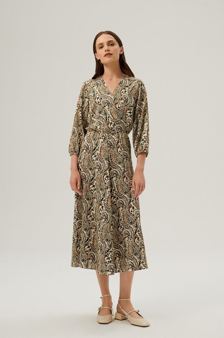 Sukienka midi z wzorem paisley