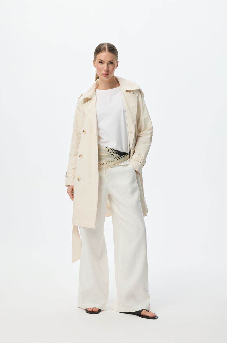 Dwurzędowy trencz z paskiem