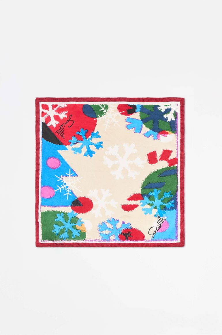 Jedwabna apaszka z autorskim printem w śnieżki