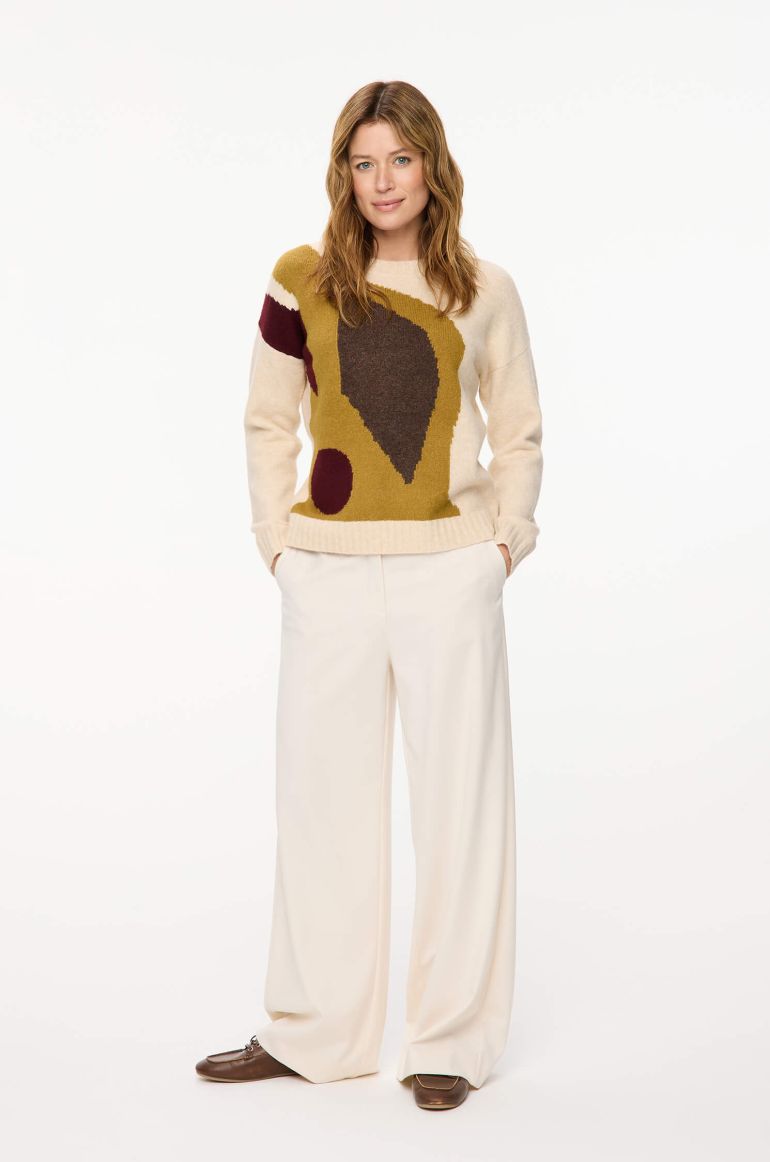 Sweter z autorskim wzorem
