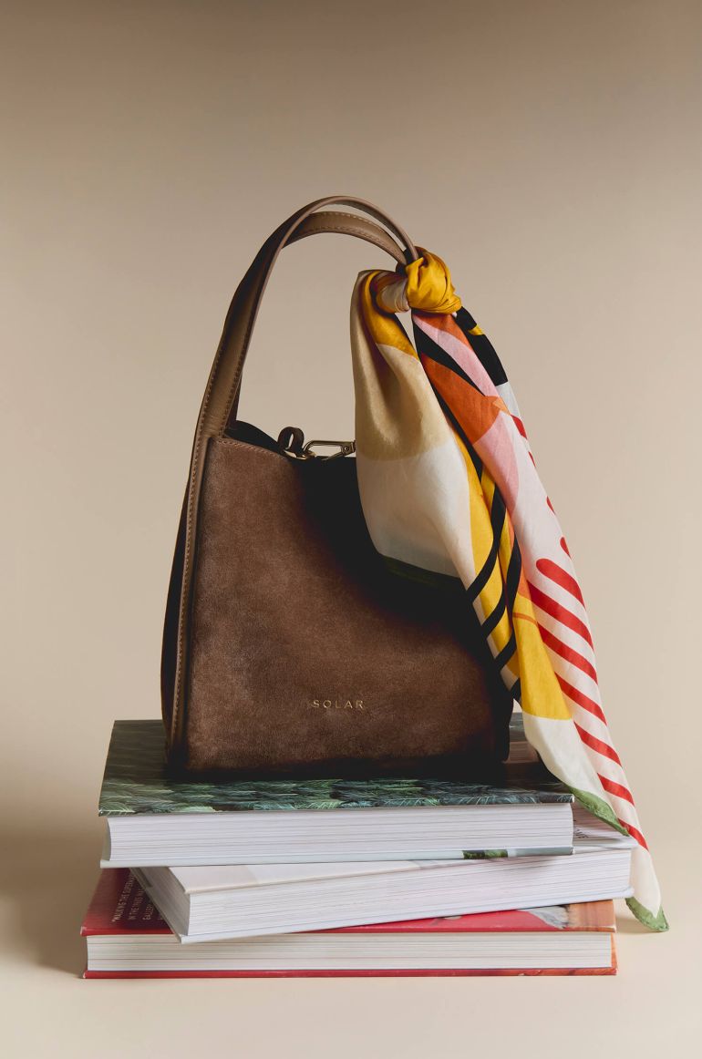 Kolorowa apaszka z jedwabiu z autorskim printem