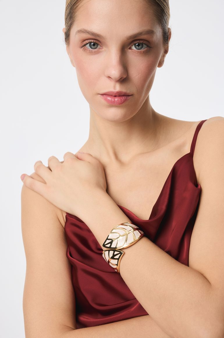 Bransoletka mankietowa z motywem liści