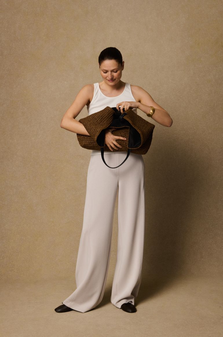 Beżowe spodnie z dżerseju