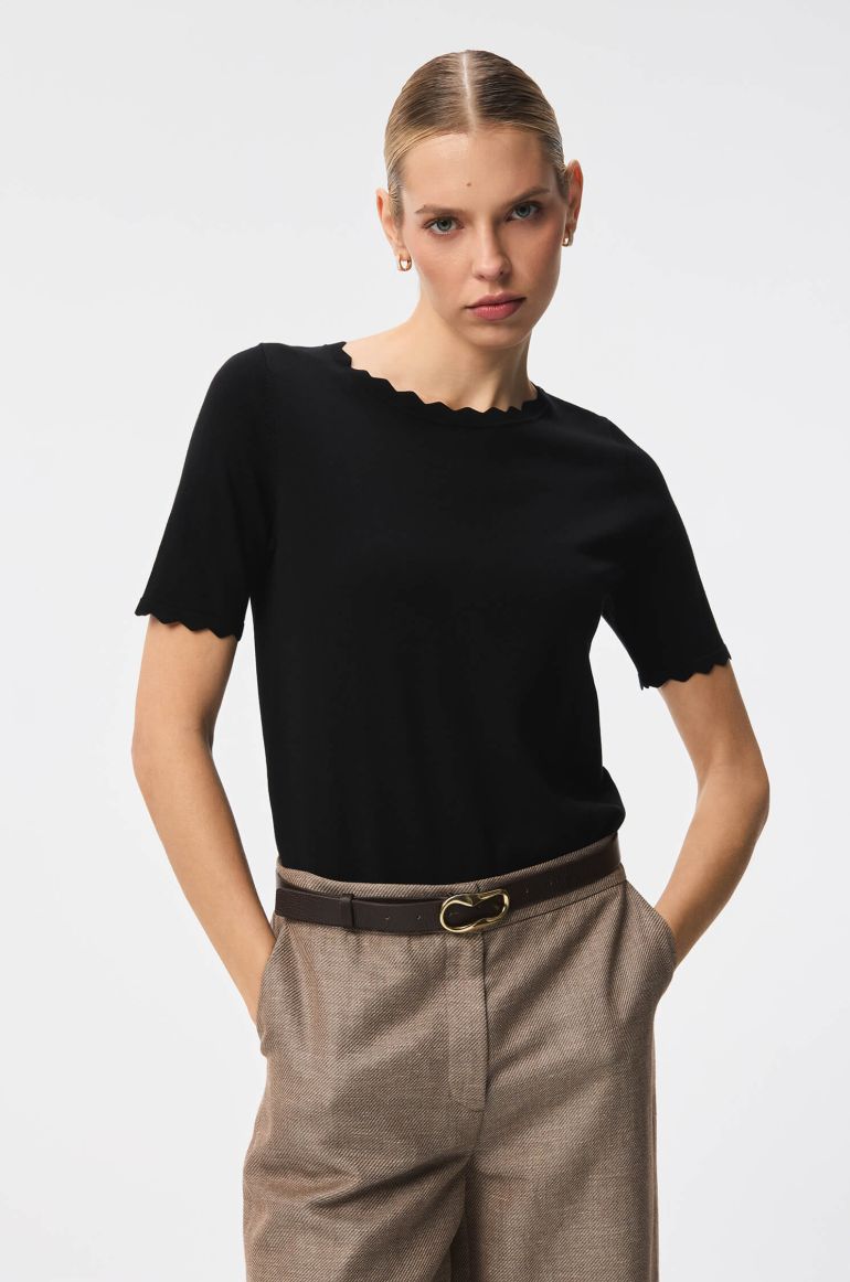 Brązowy skórzany pasek