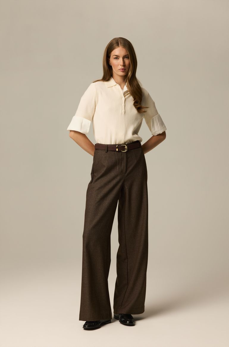 Proste spodnie w drobną kratę