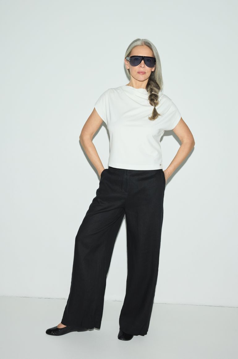 Lniane spodnie z rozszerzaną nogawką