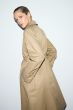 Beżowy trencz z dwurzędowym zapięciem Solar Obraz 3