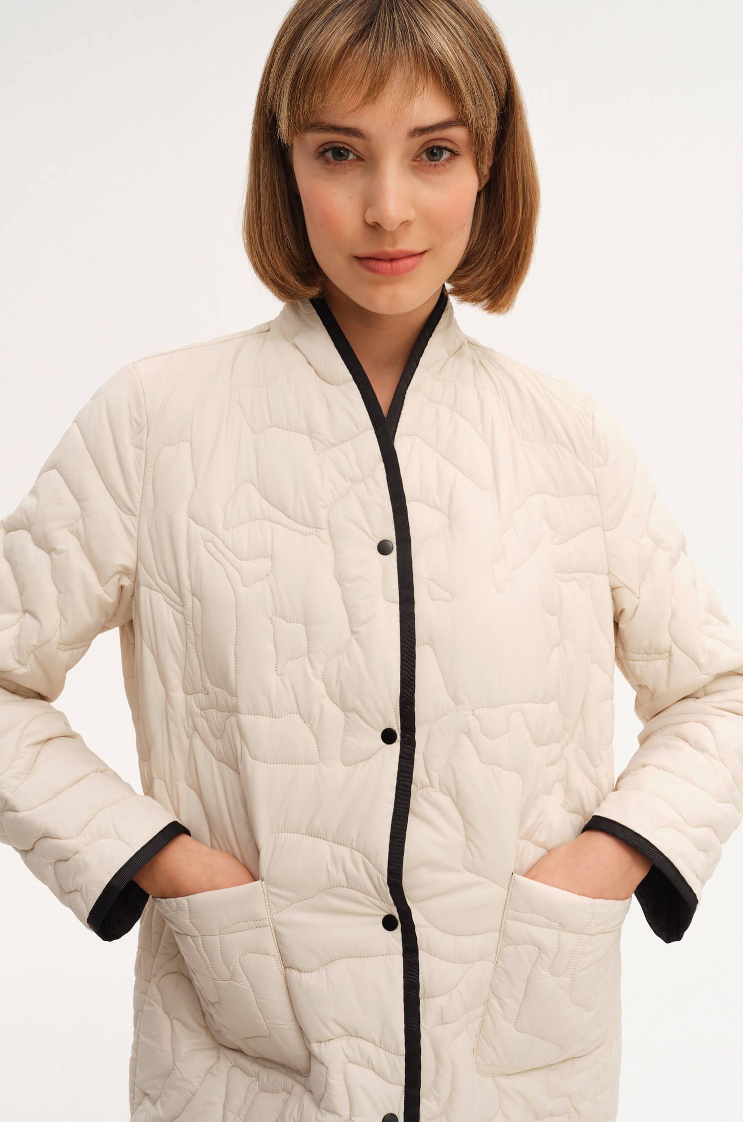 Płaszcz z pikowanej tkaniny Solar Obraz 3