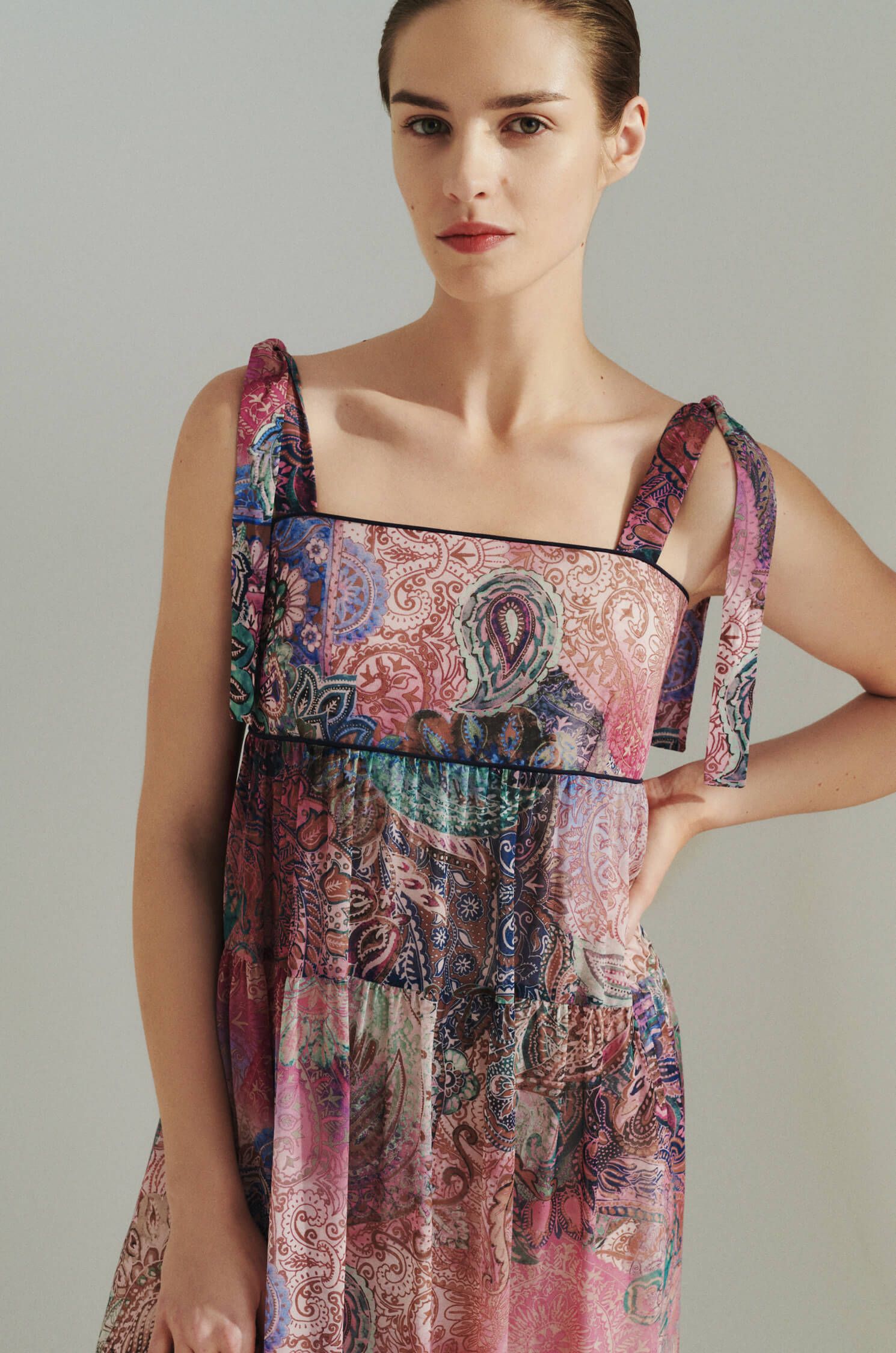 Sukienka maxi z wzorem paisley Solar Obraz 2