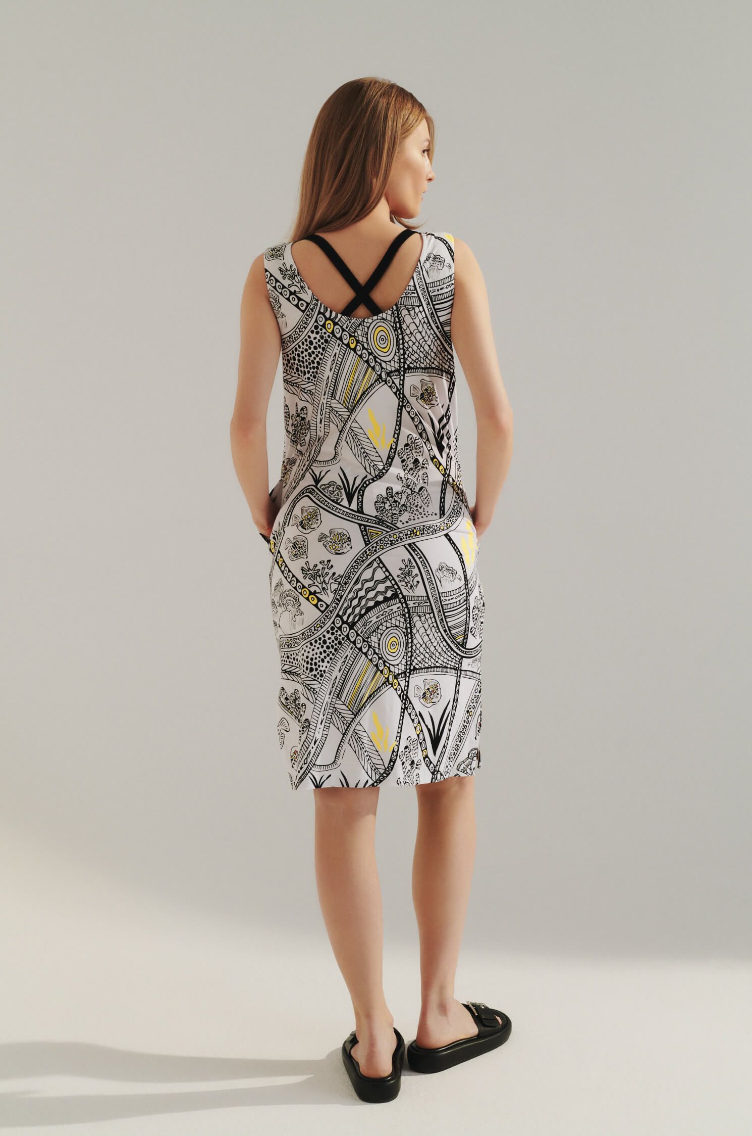 Wiskozowa sukienka z printem Solar Obraz 5