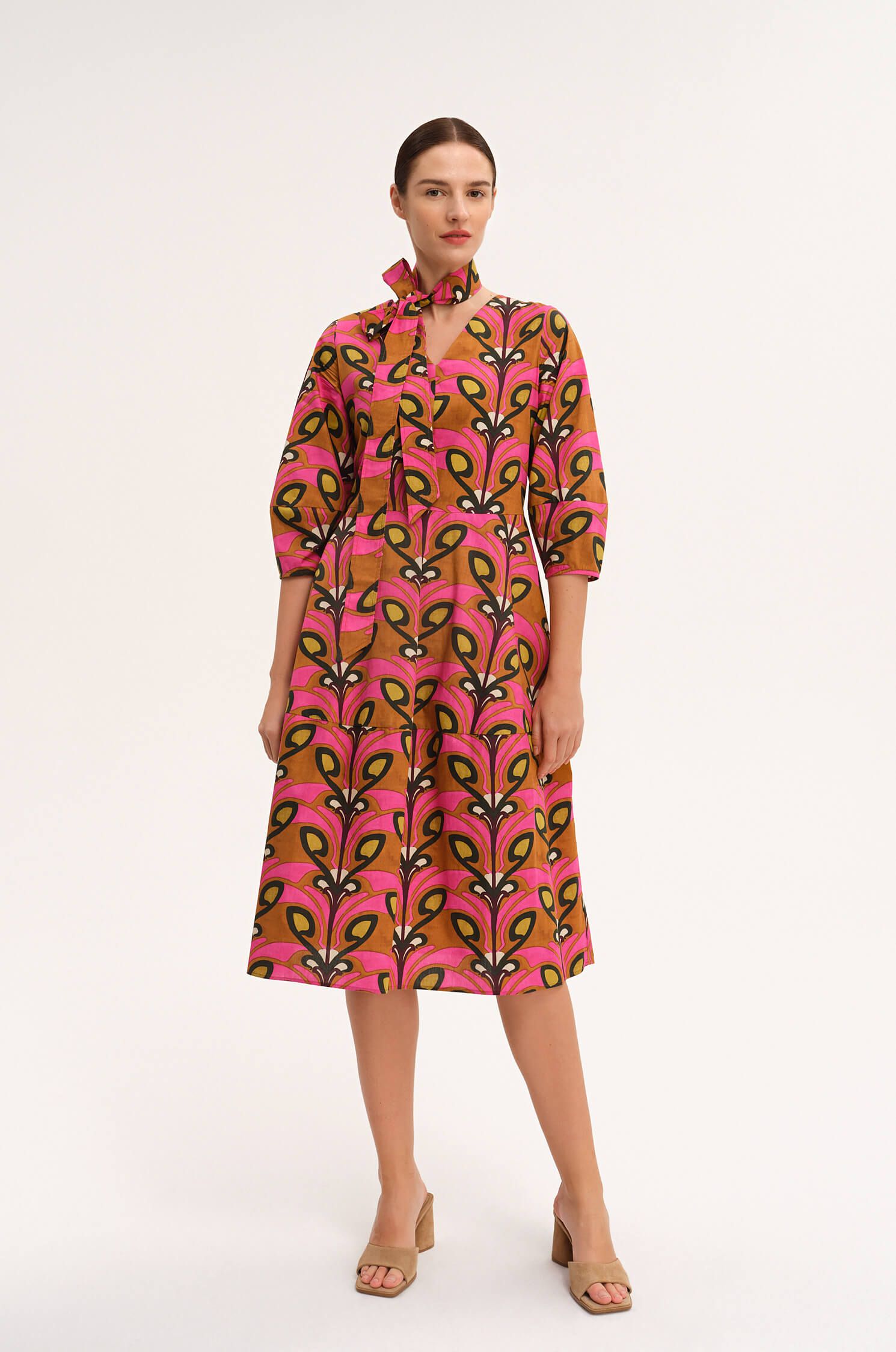 Bawełniana sukienka midi Solar Obraz 1