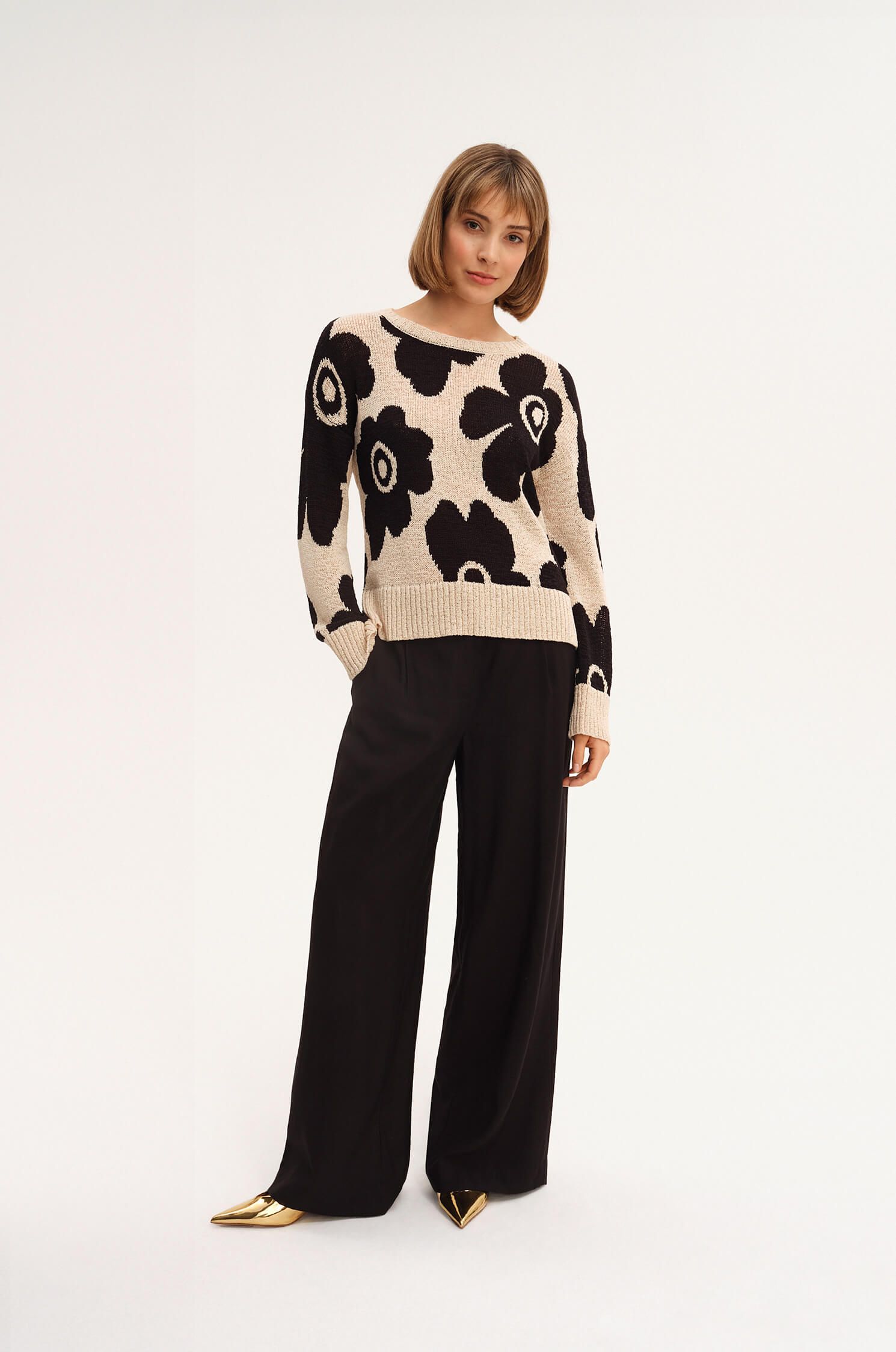 Sweter z autorskim printem w kwiaty Solar Obraz 4