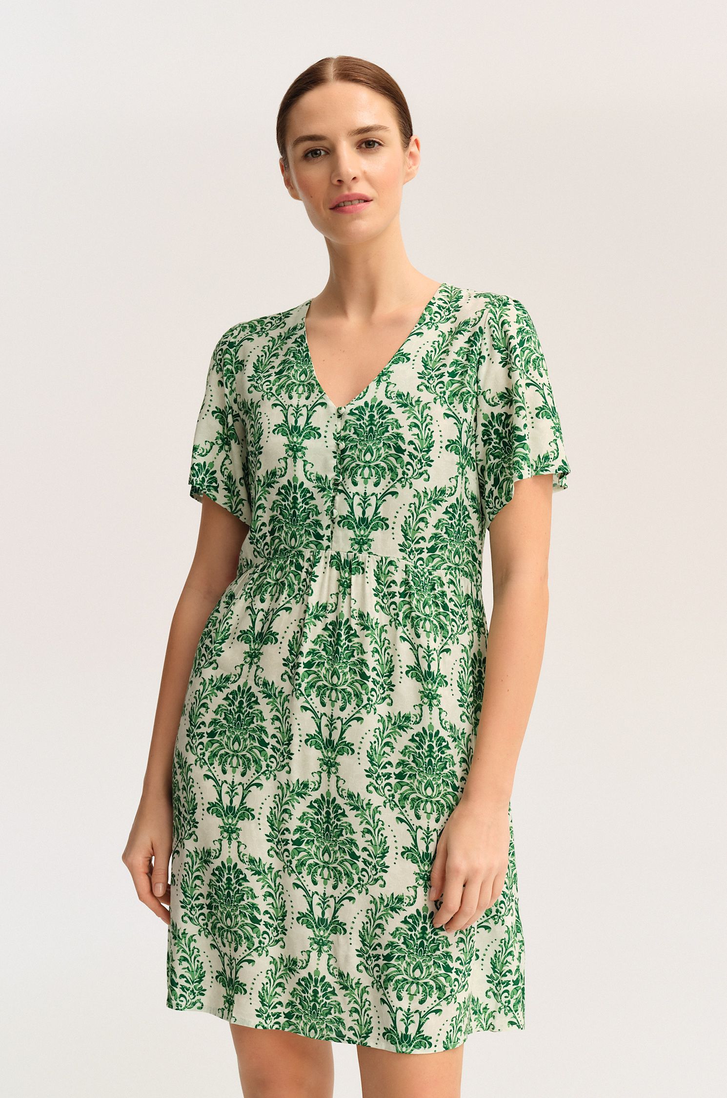 Wzorzysta sukienka mini z wiskozy Solar Obraz 2