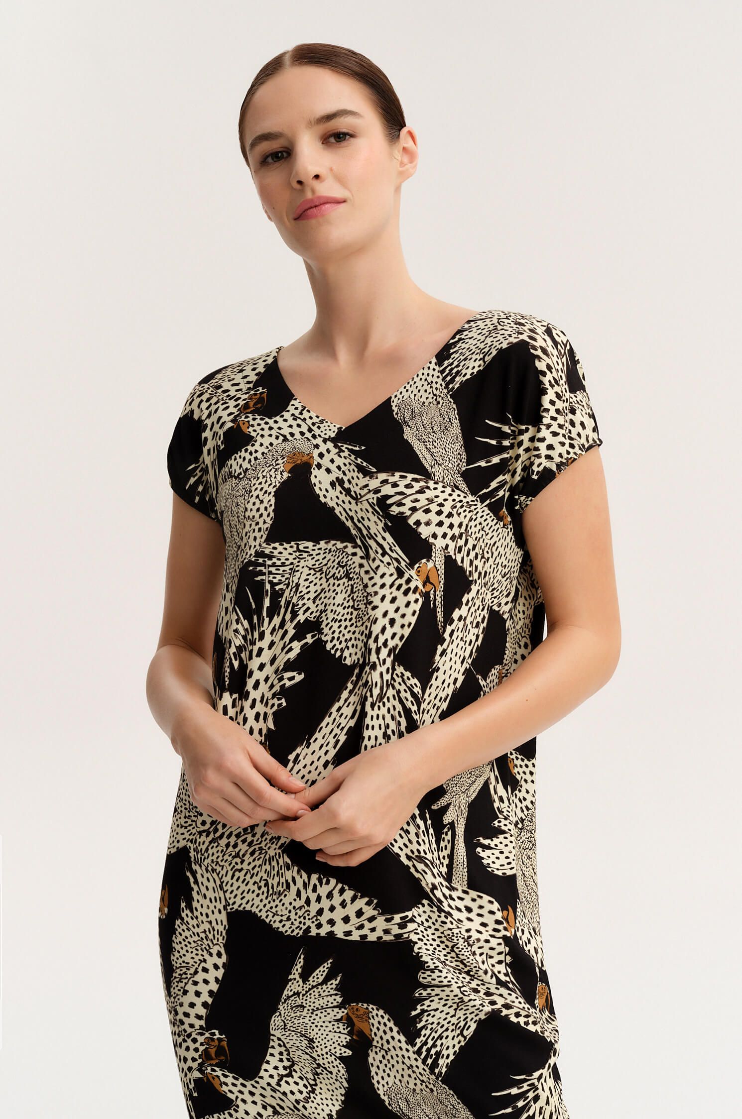 Swobodna sukienka z printem Solar Obraz 2