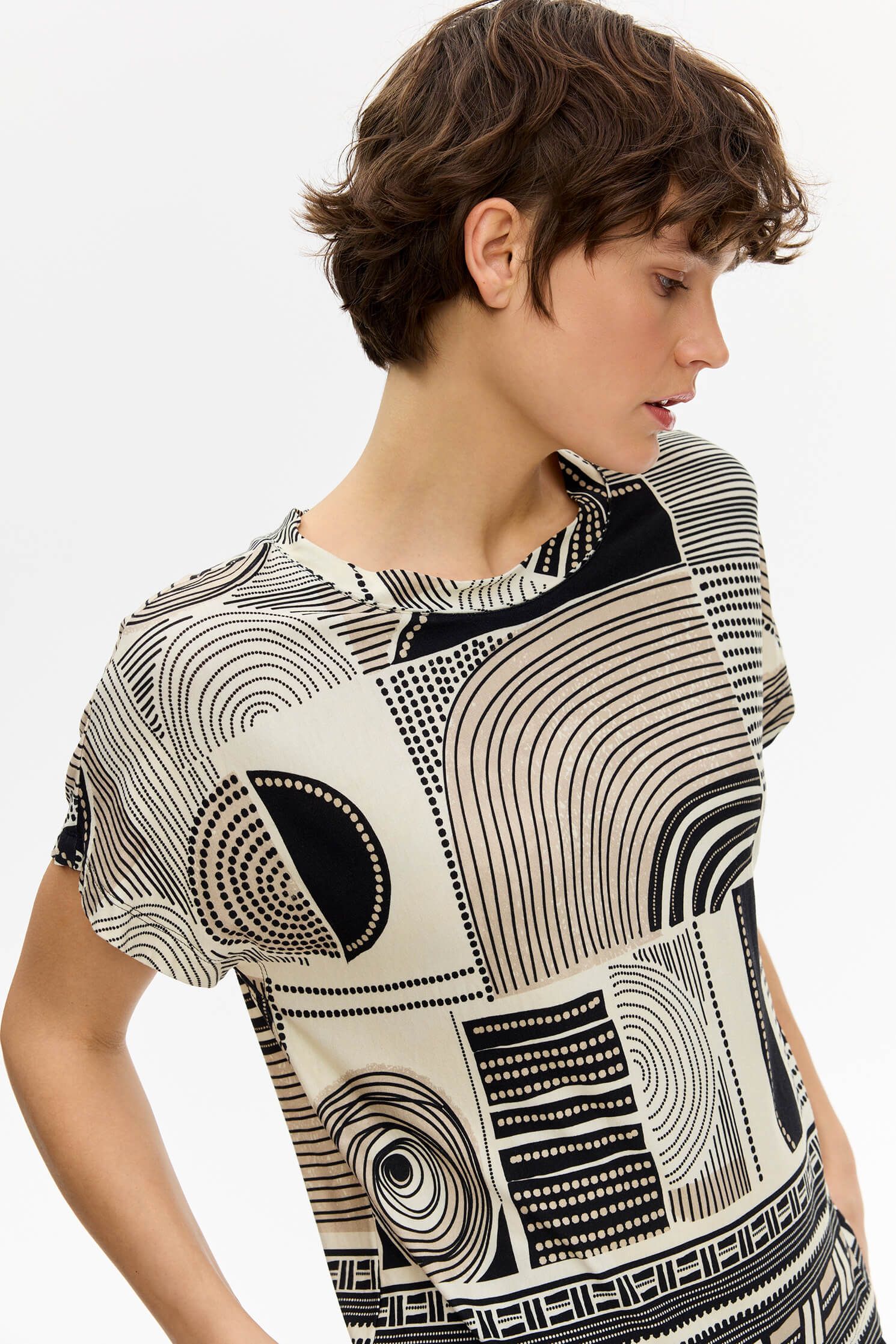 Trykotowa bluzka w geometryczny print Solar Obraz 3
