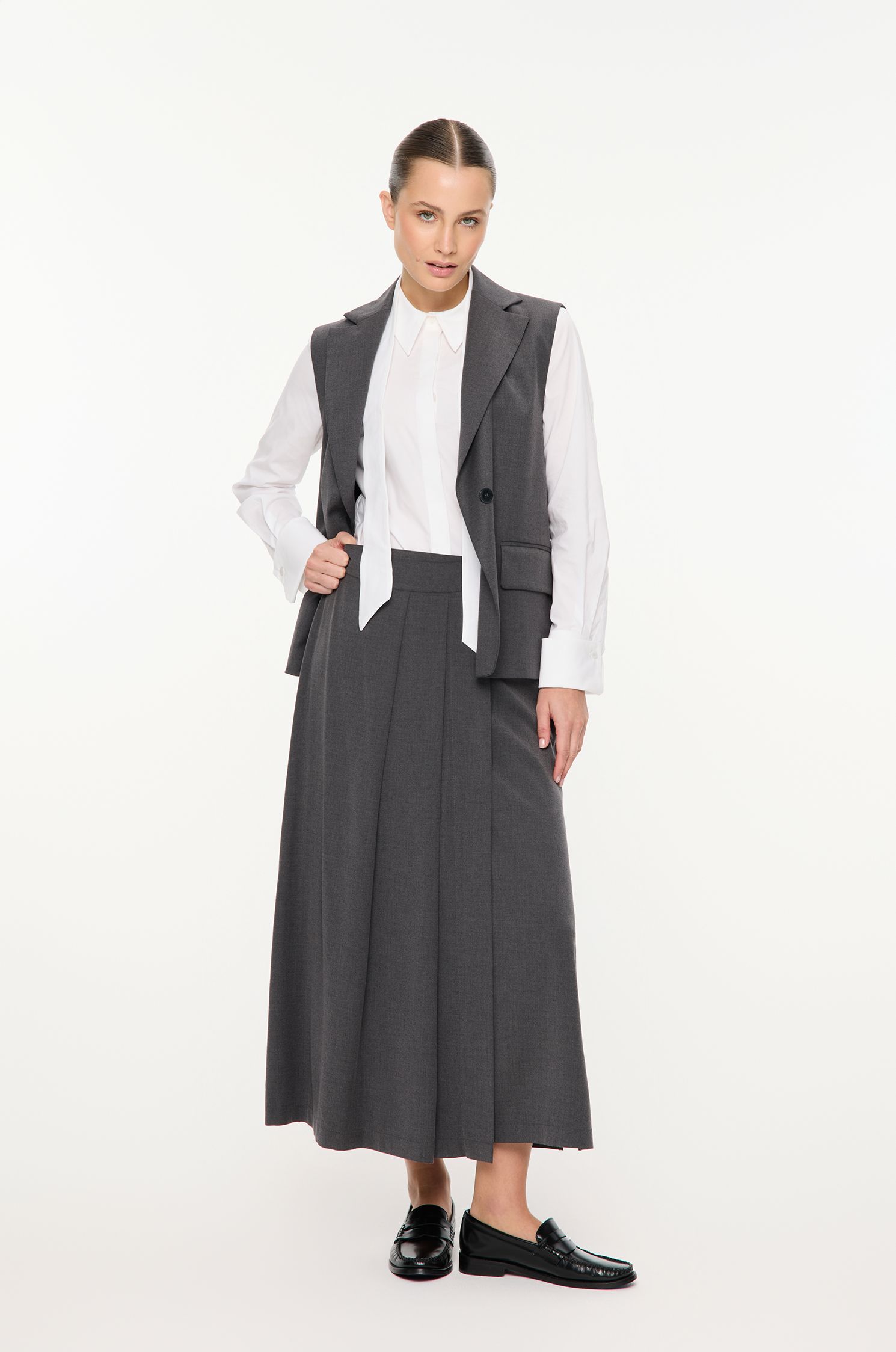 Grafitowa spódnica Solar Obraz 1