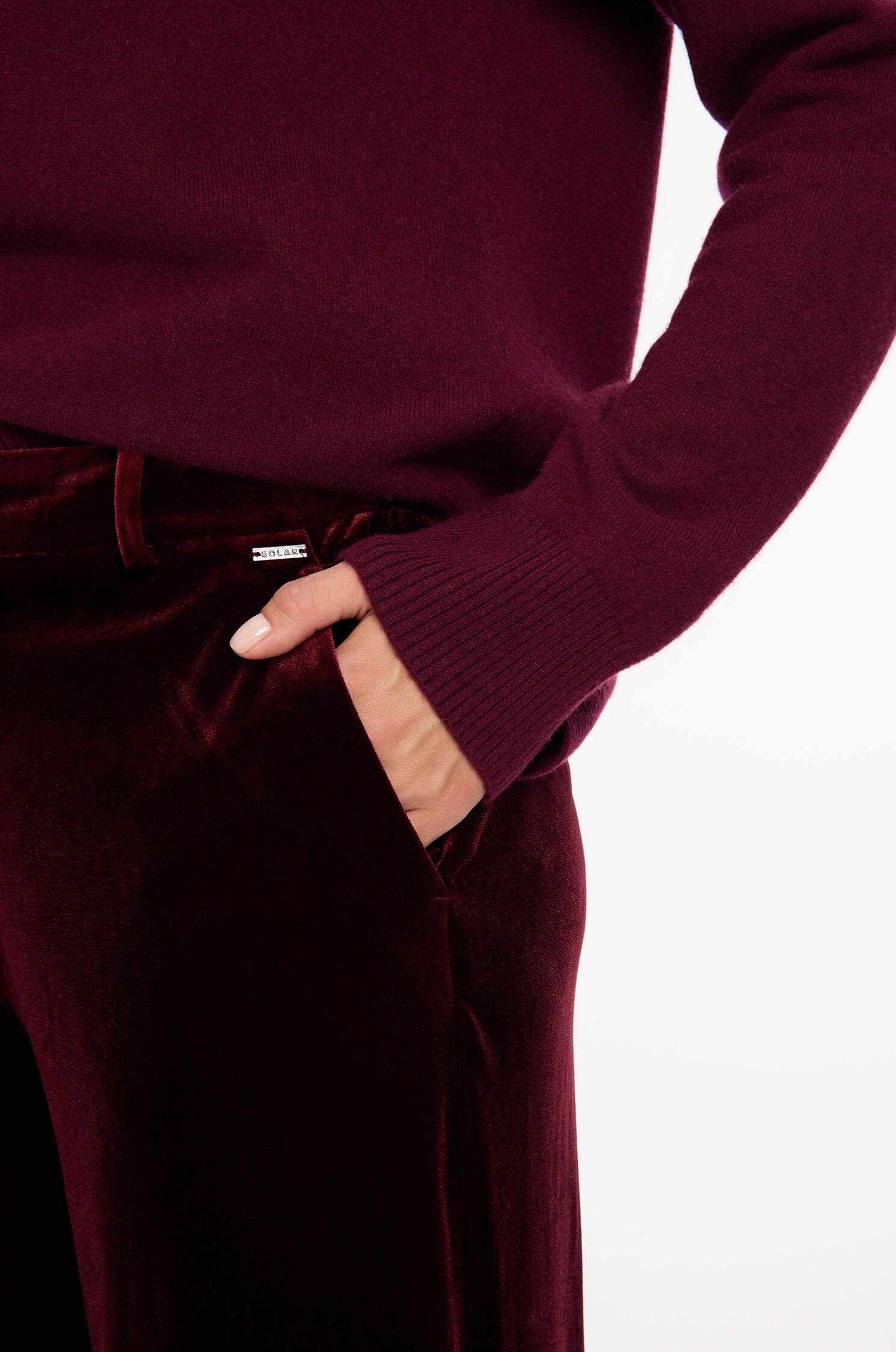 Burgundowe spodnie z szeroką nogawką Solar Obraz 3