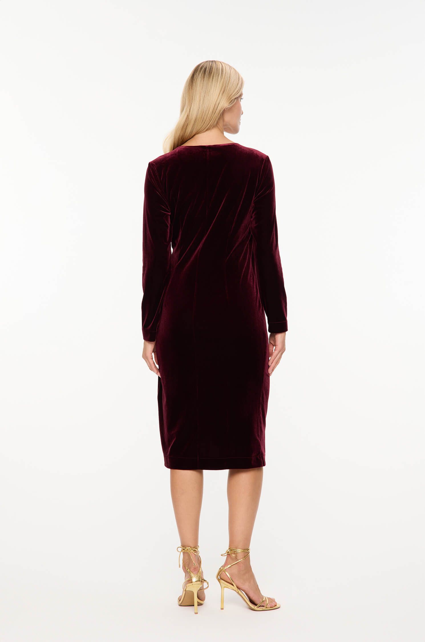 Burgundowa sukienka z drapowaniem Solar Obraz 4