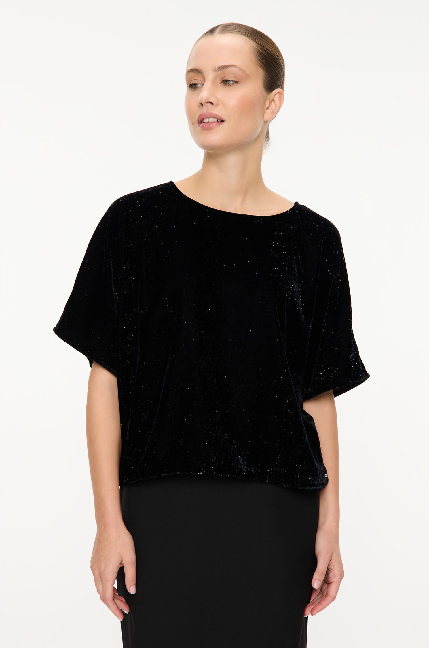 Czarna bluzka z połyskującą nitką Solar Obraz 2