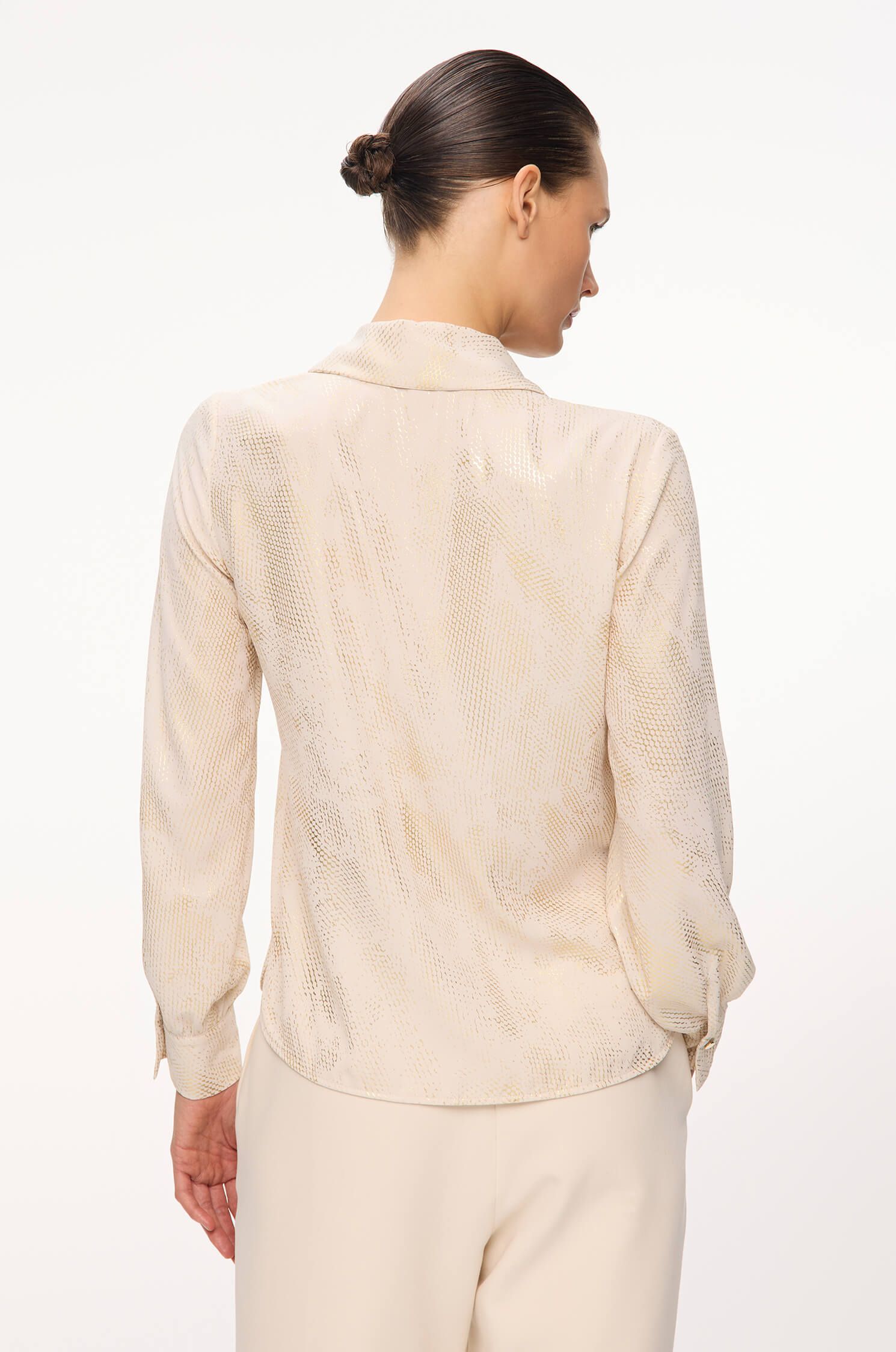 Złota bluzka z ozdobną falbaną Solar Obraz 4