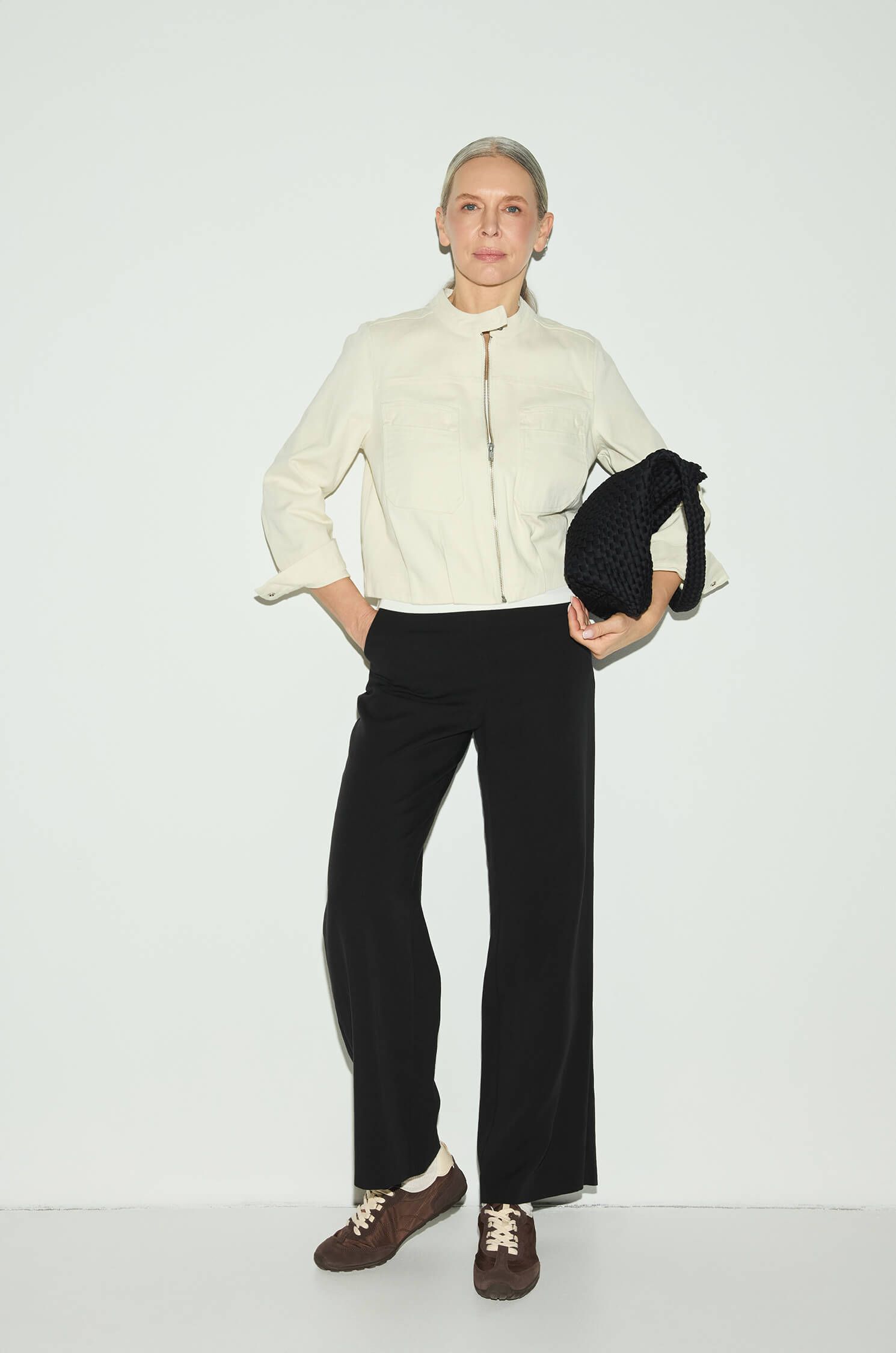 Beżowa kurtka jeansowa ze stójką Solar Obraz 2