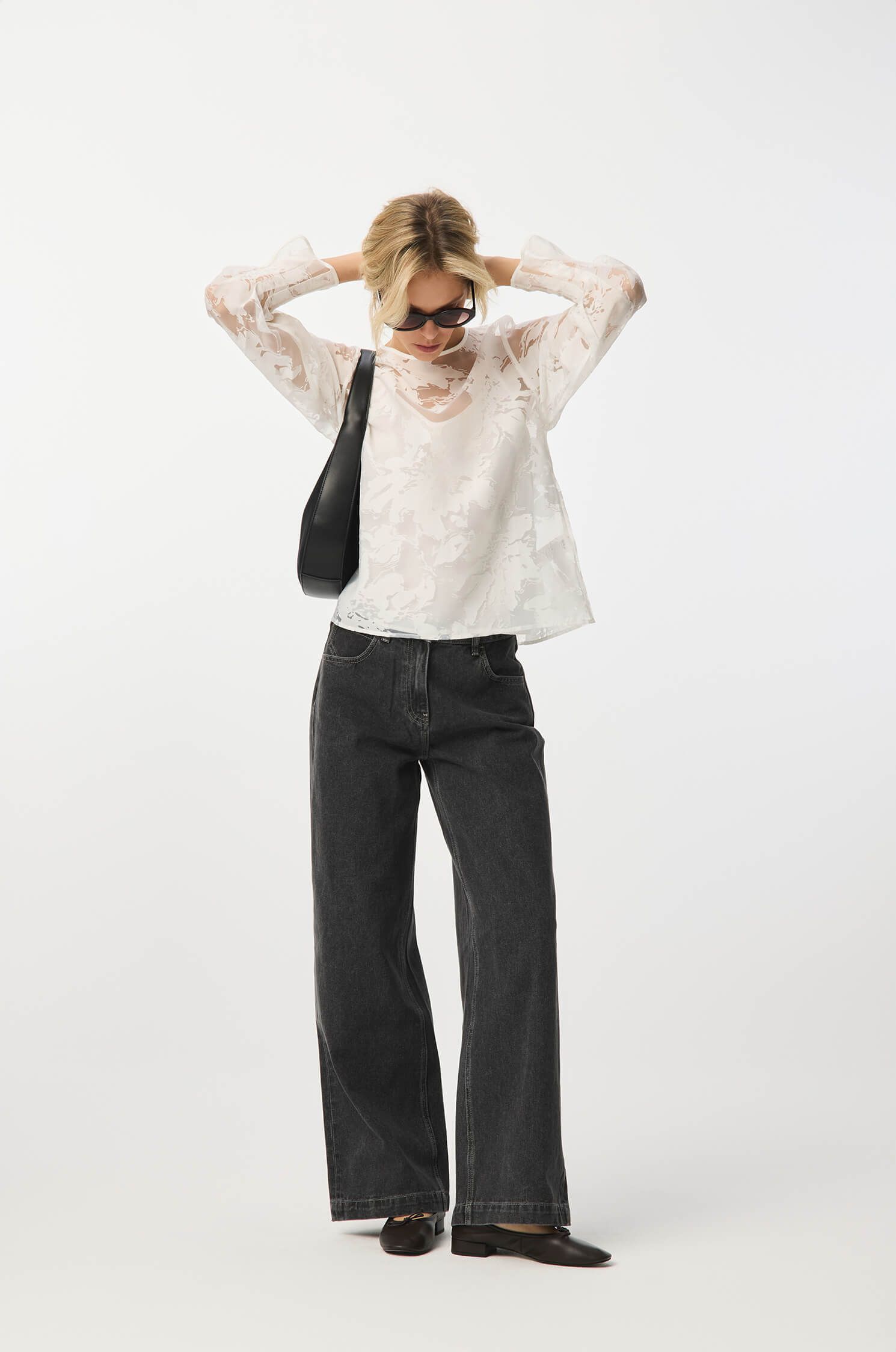 Ażurowa bluzka z wiskozą Solar Obraz 1