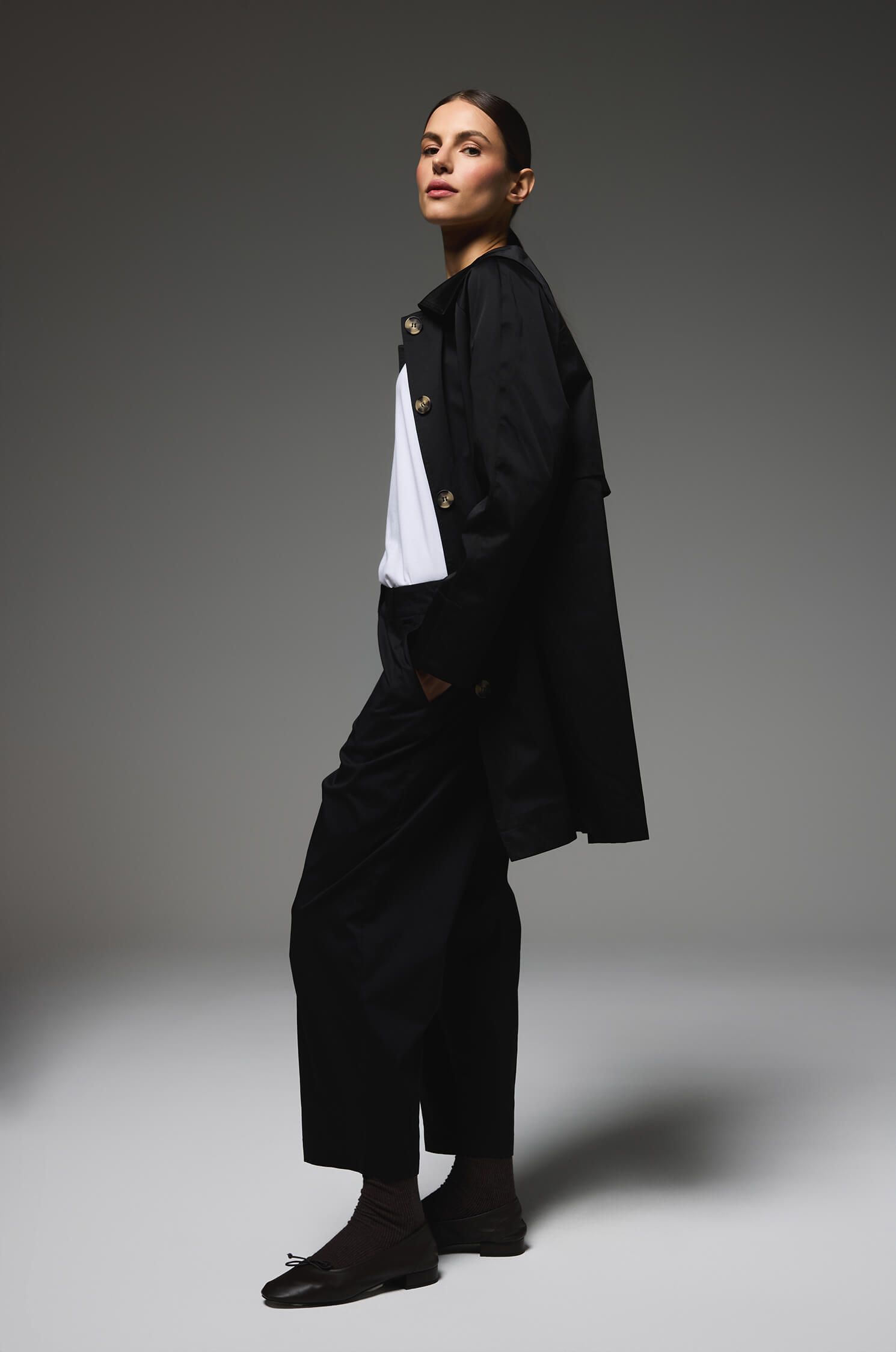 Spodnie ze zwężaną nogawką Solar Obraz 3