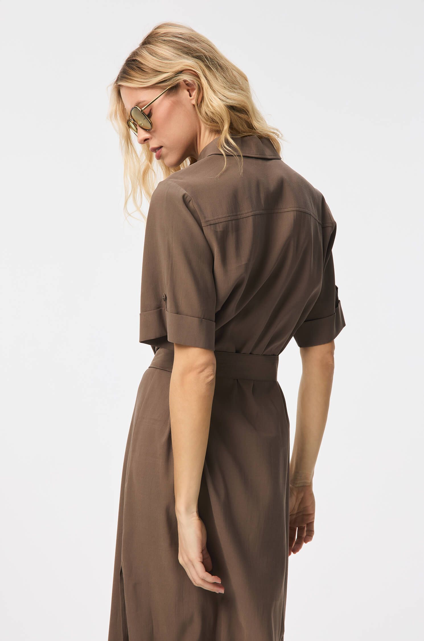 Sukienka koszulowa z wiązaniem w talii Solar Obraz 3